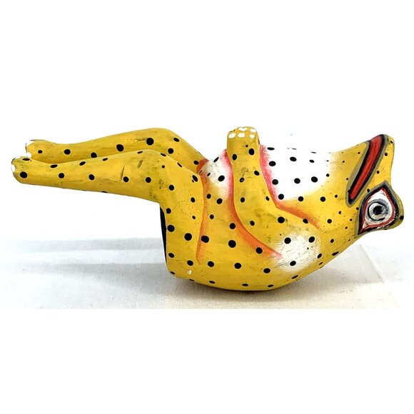 Indonesian Hand Carved Folk Art Yellow Frog Shelf Sitter Wood Décor 7.5" - Picture 4 of 6